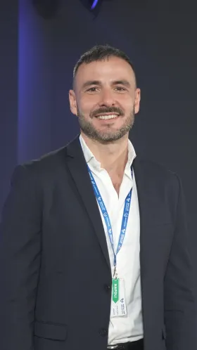 Foto 19 di 24 dipendenti